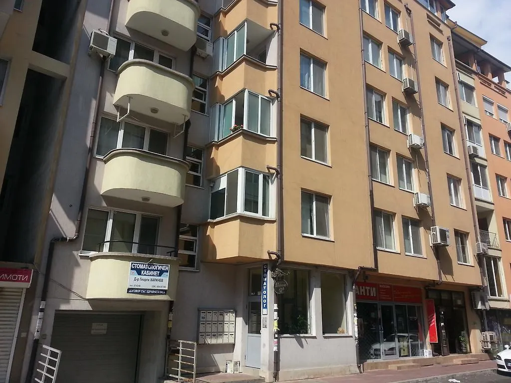 Apartment George بورغاس 0*,